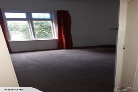 Photo of property in 2 Cornwall Road, Lyttelton, 8082