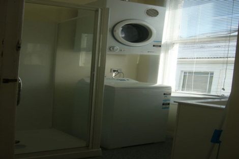 Photo of property in 78 Tasman Street, Mount Cook, Wellington, 6021