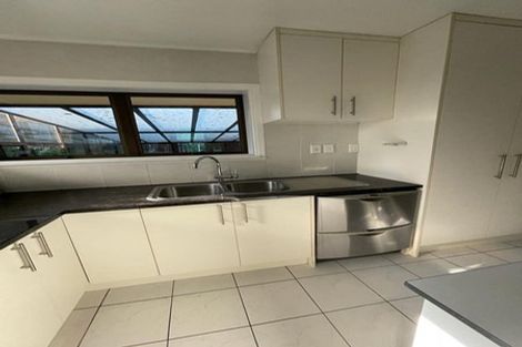 Photo of property in 60 Hillsborough Road, Hillsborough, Auckland, 1042