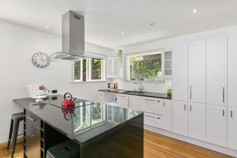 Photo of property in 4 Ngaumatau Road, Point Howard, Lower Hutt, 5013