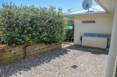 Photo of property in 4 Torsby Road, Coopers Beach, 0420