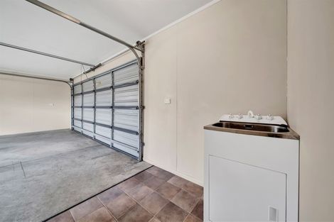 Photo of property in 6b Vogel Street, Hawera, 4610