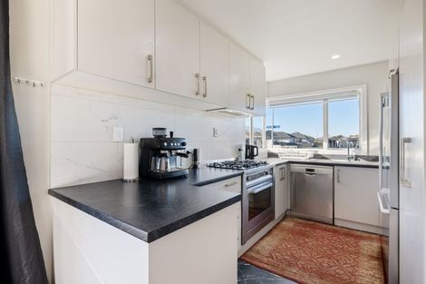 Photo of property in 43 Farnborough Street, Aranui, Christchurch, 8061