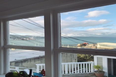 Photo of property in 10 Prince Street, Mount Victoria, Wellington, 6011