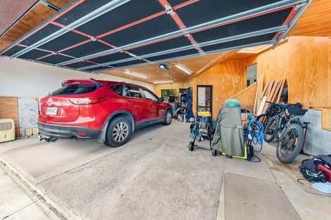 Photo of property in 59 Karina Road, Merrilands, New Plymouth, 4312