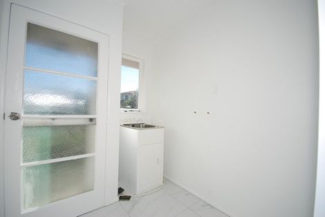 Photo of property in 2/5 Laburnum Road, New Windsor, Auckland, 0600