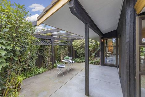 Photo of property in 18 Hawkswood Place, Avonhead, Christchurch, 8042