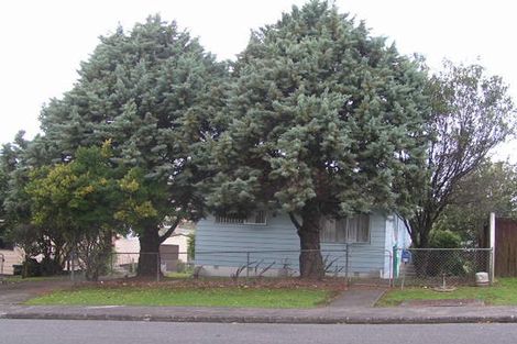 Photo of property in 42 Gallony Avenue, Massey, Auckland, 0614