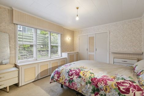 Photo of property in 103 Churchill Drive, Crofton Downs, Wellington, 6035