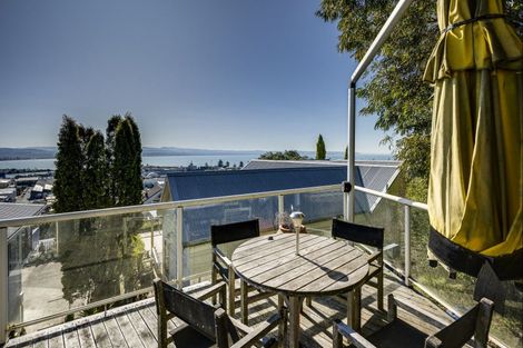 Photo of property in 122a Chaucer Road, Hospital Hill, Napier, 4110