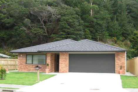 Photo of property in 25 Evergreen Crescent, Trentham, Upper Hutt, 5018