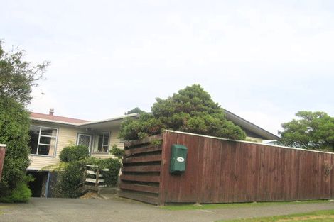 Photo of property in 316 Maungaraki Road, Maungaraki, Lower Hutt, 5010