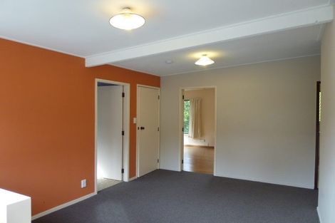 Photo of property in 48 Blue Mountains Road, Pinehaven, Upper Hutt, 5019