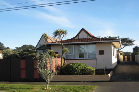 Photo of property in 1/28 Lonsdale Street, New Brighton, Christchurch, 8083