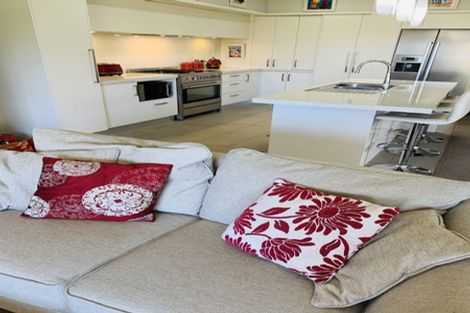 Photo of property in 8 Orotu Drive, Poraiti, Napier, 4112