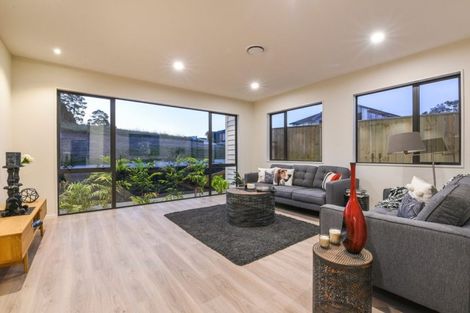 Photo of property in 3 Highway View Lane, Schnapper Rock, Auckland, 0632