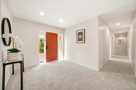 Photo of property in 22 Suncrest Drive, West Harbour, Auckland, 0618