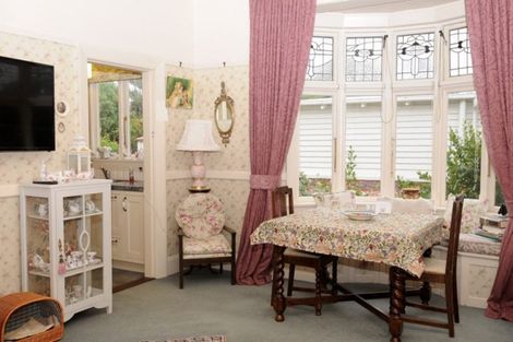 Photo of property in 1 Parsonage Road, Waimate, 7924