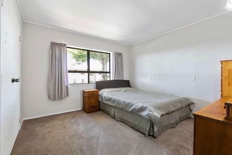 Photo of property in 1/2 West Street, Papakura, 2110