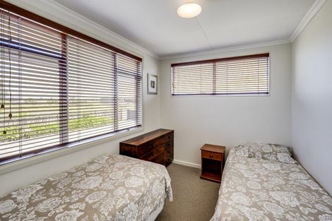 Photo of property in 64 The Esplanade, Westshore, Napier, 4110