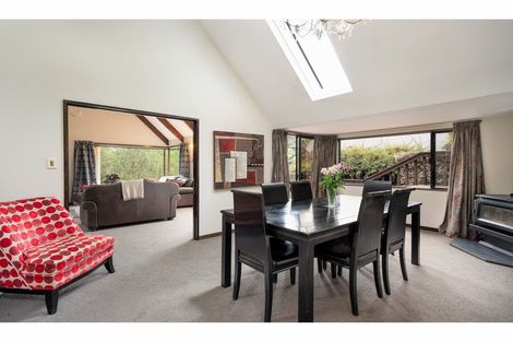 Photo of property in 7 Shalamar Drive, Cashmere, Christchurch, 8022