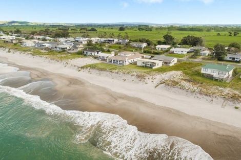 Photo of property in 425 Pukehina Parade, Pukehina, Te Puke, 3189