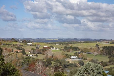 Photo of property in 151 Sandspit Road, Shelly Park, Auckland, 2014