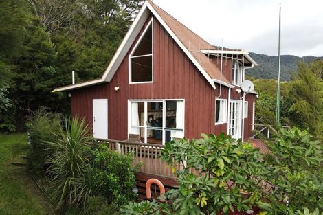 Photo of property in 13 Nikau Street, Duncan Bay, Tennyson Inlet, 7195