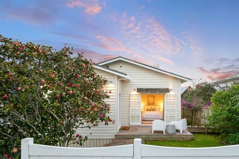 Photo of property in 1/52 Richmond Avenue, Northcote Point, Auckland, 0627