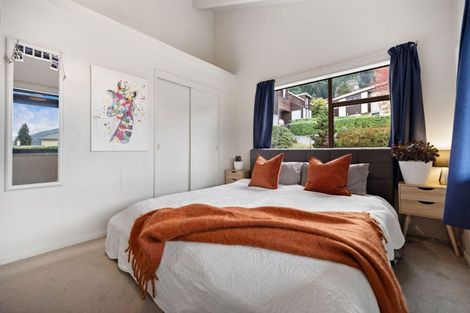 Photo of property in 4a Avalon Crescent, Fernhill, Queenstown, 9300