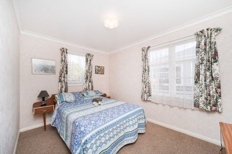 Photo of property in 14 Vernon Avenue, Takaro, Palmerston North, 4412