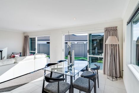 Photo of property in 1 Pukaki Place, Poraiti, Napier, 4112