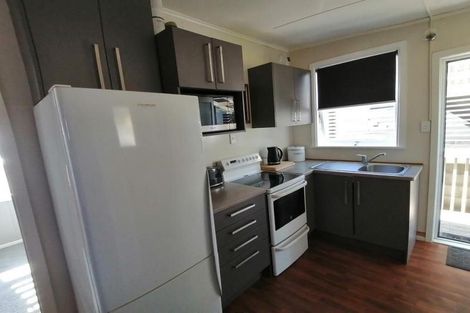 Photo of property in 7 Messenger Terrace, Oakura, 4314