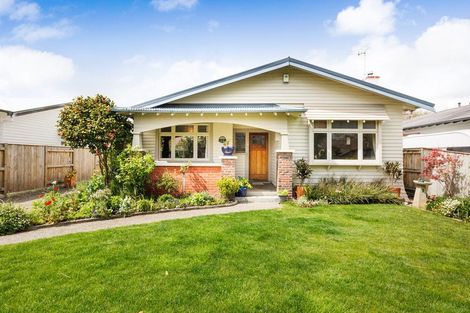 Photo of property in 15 Miro Street, Takaro, Palmerston North, 4410