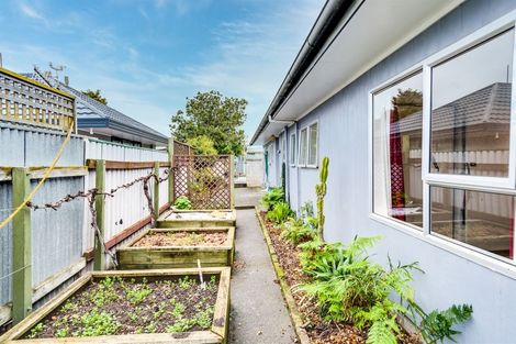 Photo of property in 10 Cardiff Place, Tamatea, Napier, 4112