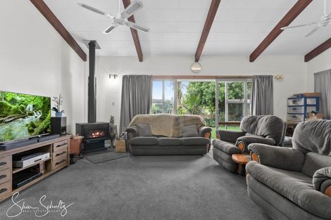 Photo of property in 7 Whaka Street, Maungaturoto, 0520
