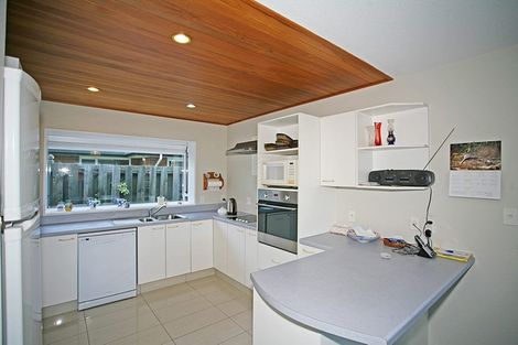 Photo of property in 2 Amesbury Mews, Avonhead, Christchurch, 8042