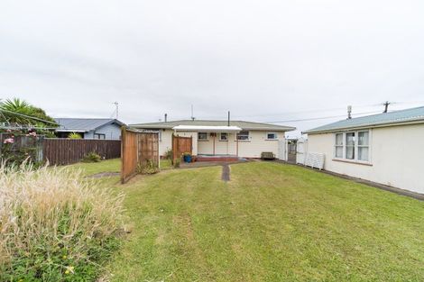 Photo of property in 73 Seabury Avenue, Foxton Beach, Foxton, 4815