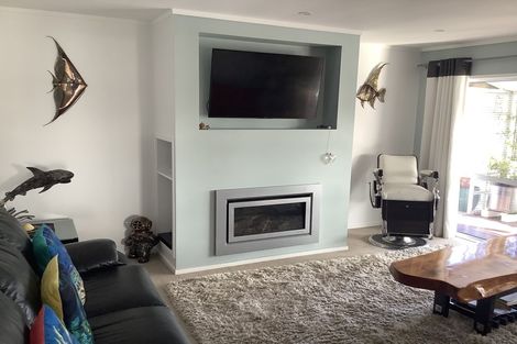 Photo of property in 2/28 Onepoto Road, Hauraki, Auckland, 0622