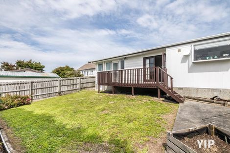 Photo of property in 74 Guadeloupe Crescent, Grenada Village, Wellington, 6037