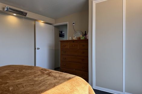 Photo of property in 182 Shaw Avenue, New Brighton, Christchurch, 8083