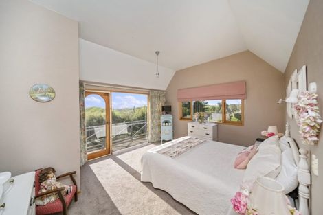 Photo of property in 65 Parrs Road, Hurworth, New Plymouth, 4371