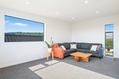 Photo of property in 4 Mirek Street, Waikanae, 5036