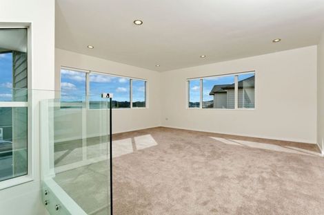 Photo of property in 61 Madison Terrace, Silverdale, 0932