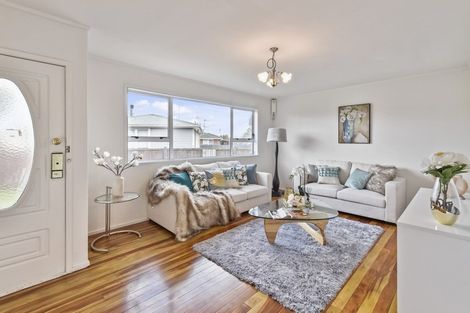 Photo of property in 18 Marybeth Place, Rosehill, Papakura, 2113