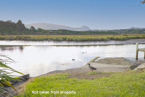 Photo of property in 14 Riverside Place, Katikati, 3129