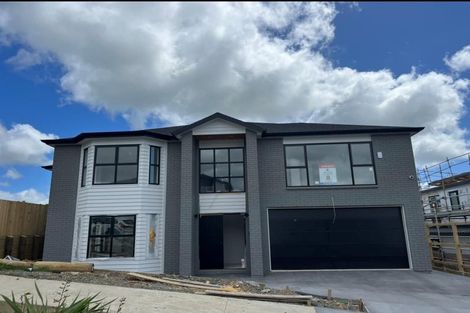 Photo of property in 16 Lumber Rise, Swanson, Auckland, 0614