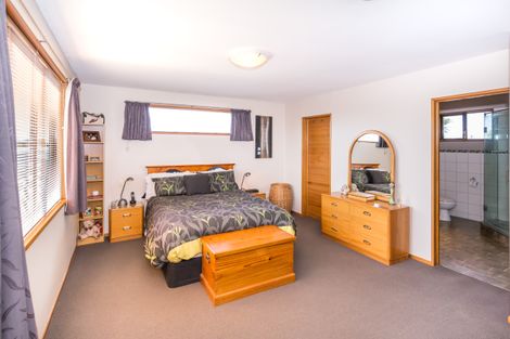 Photo of property in 19 Tivoli Place, Bishopdale, Christchurch, 8053