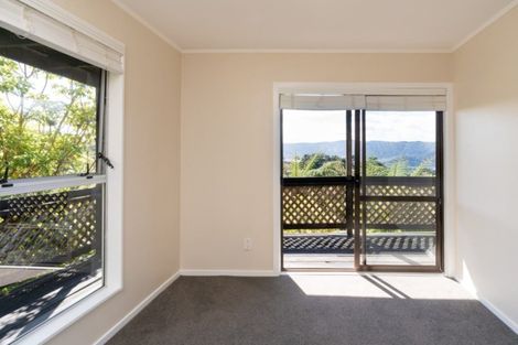 Photo of property in 24 Matuhi Street, Tirohanga, Lower Hutt, 5010