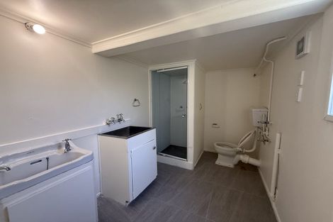 Photo of property in 141 Centreway Road, Orewa, 0931